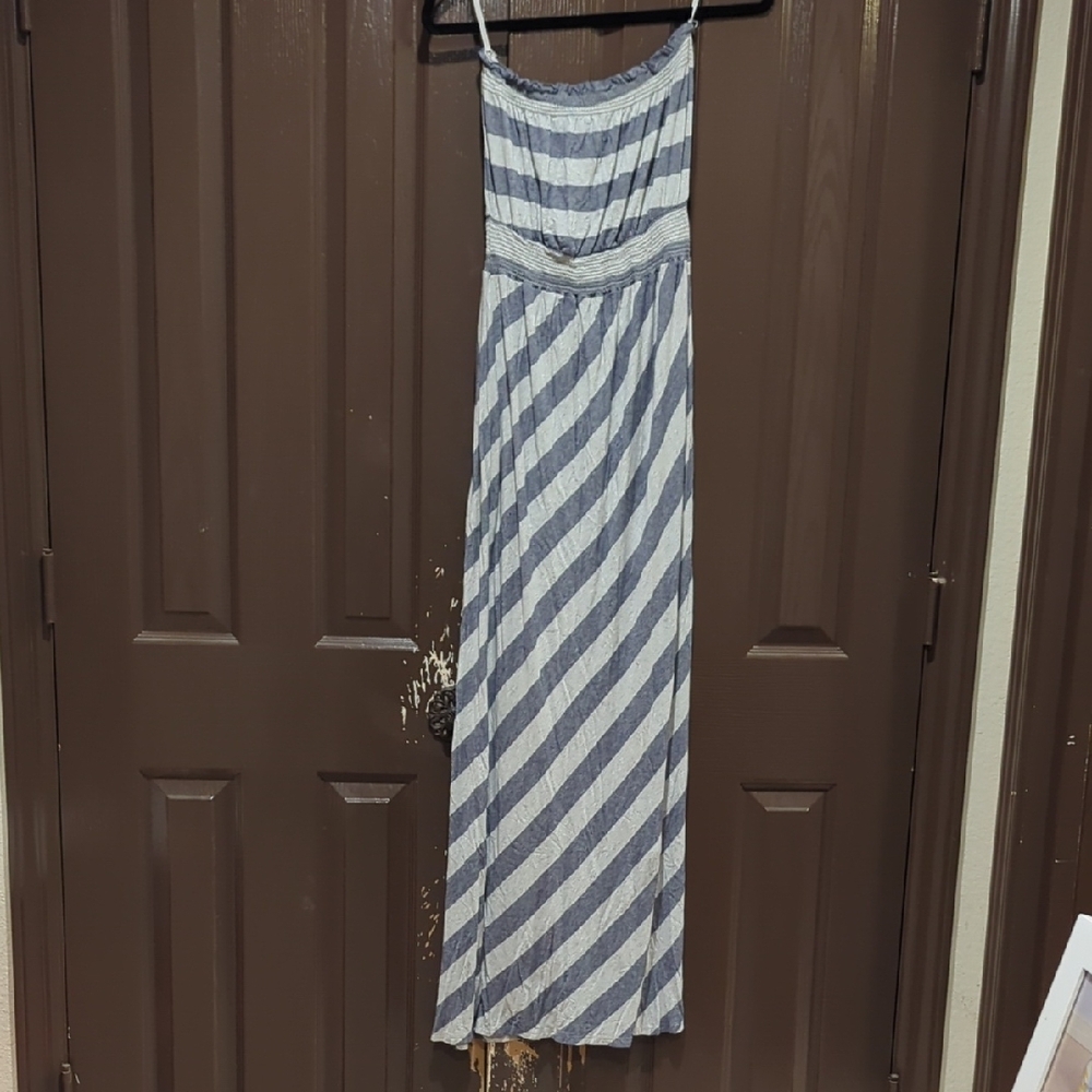 A Pea 🫛 in the Pod Maternity Striped Maxi Dress